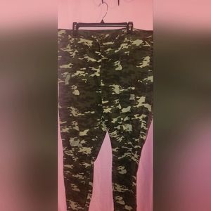 Rue 21+ Camo Jeans Size 22